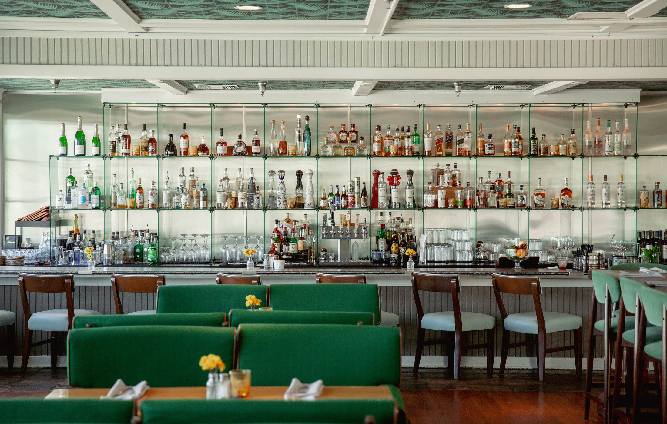 Redondo Beach Bar | Happy Hour | Baleen Lounge South Bay